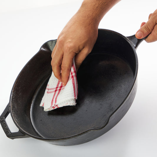 How To maintain your cast iron Skillet after using it